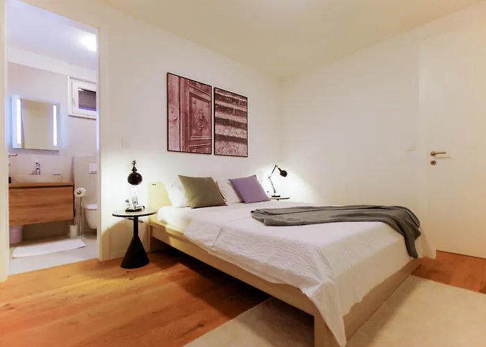 New In With 3 Bedrooms Id895